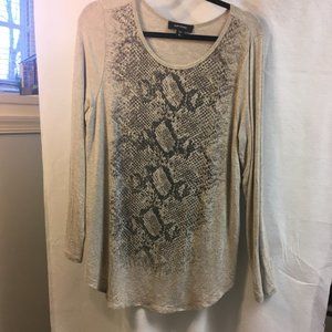 Karen Kane Soft Jersey Long Top w/ Snake Print on Front Sz XL